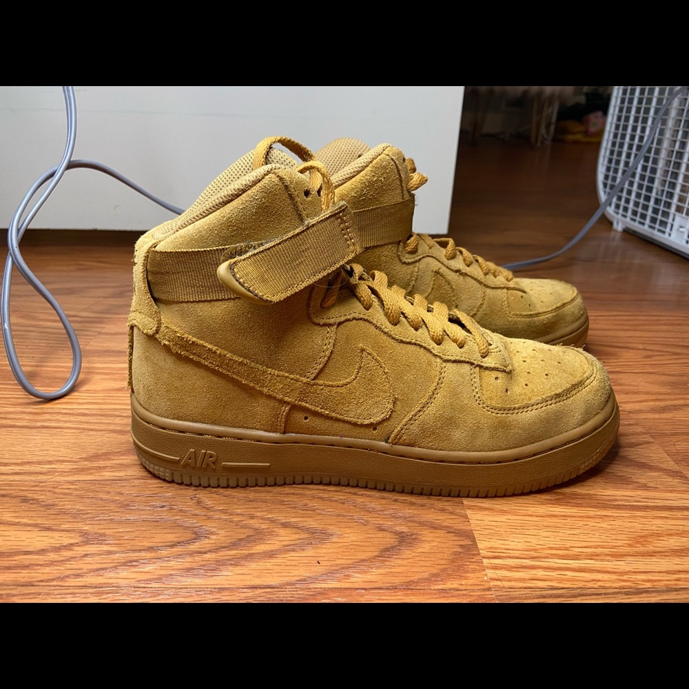 Air Force 1 Mid WB GS ‘Flax’